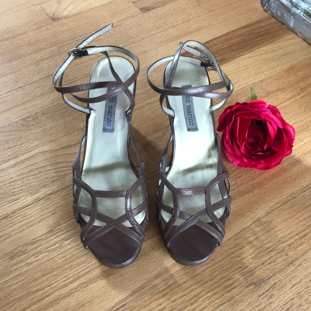 Ann Marino Bronze Pearl Metal Sandals